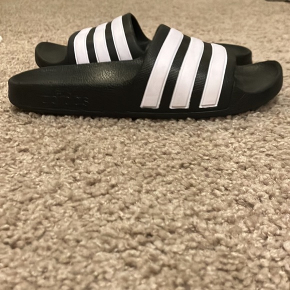 Adidas slides. Cleaned and disinfected - Picture 5 of 12
